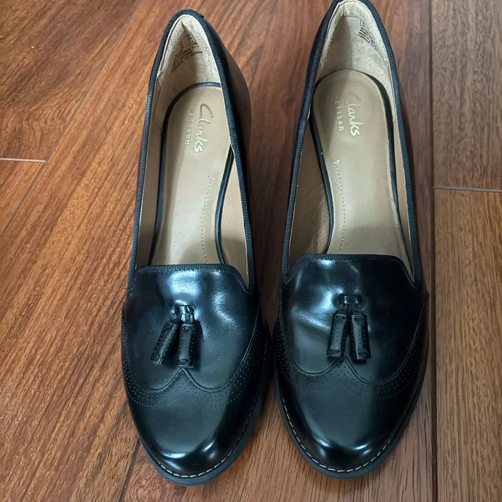 Leather Clarks Black Women's Heels with Tassel Detail 7.5 - Picture 3 of 8